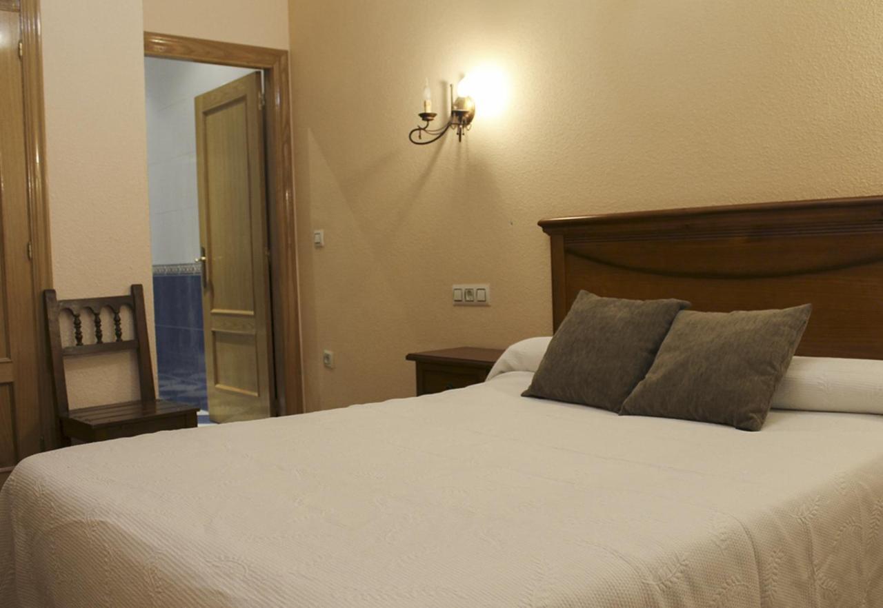 Apartamentos Monasterio San Martín de Castañeda Eksteriør billede