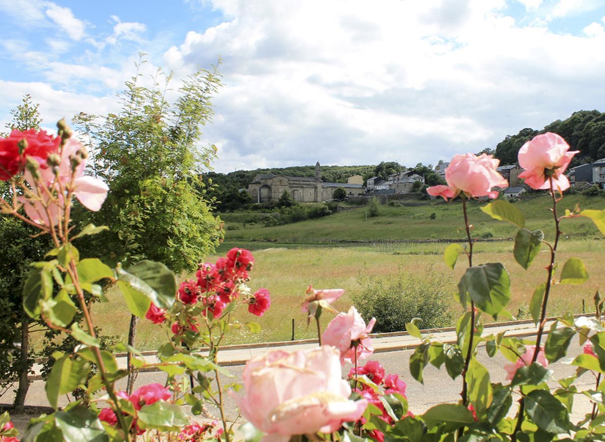Apartamentos Monasterio San Martín de Castañeda Eksteriør billede